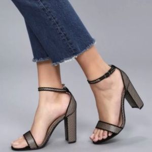 STEVE MADDEN CARRSON SHOE SIZE 6